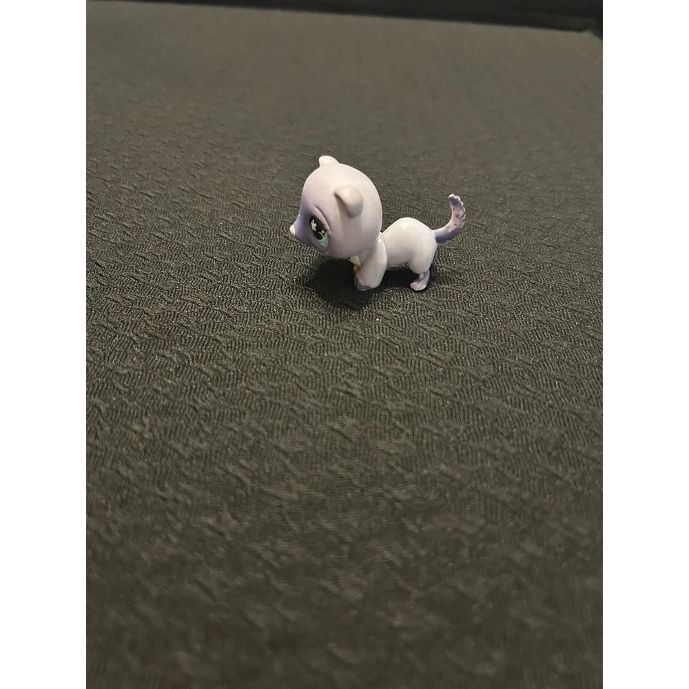 Hasbro Littlest Pet Shop LPS #482 Purple Ferret Figure with Flower Eyes